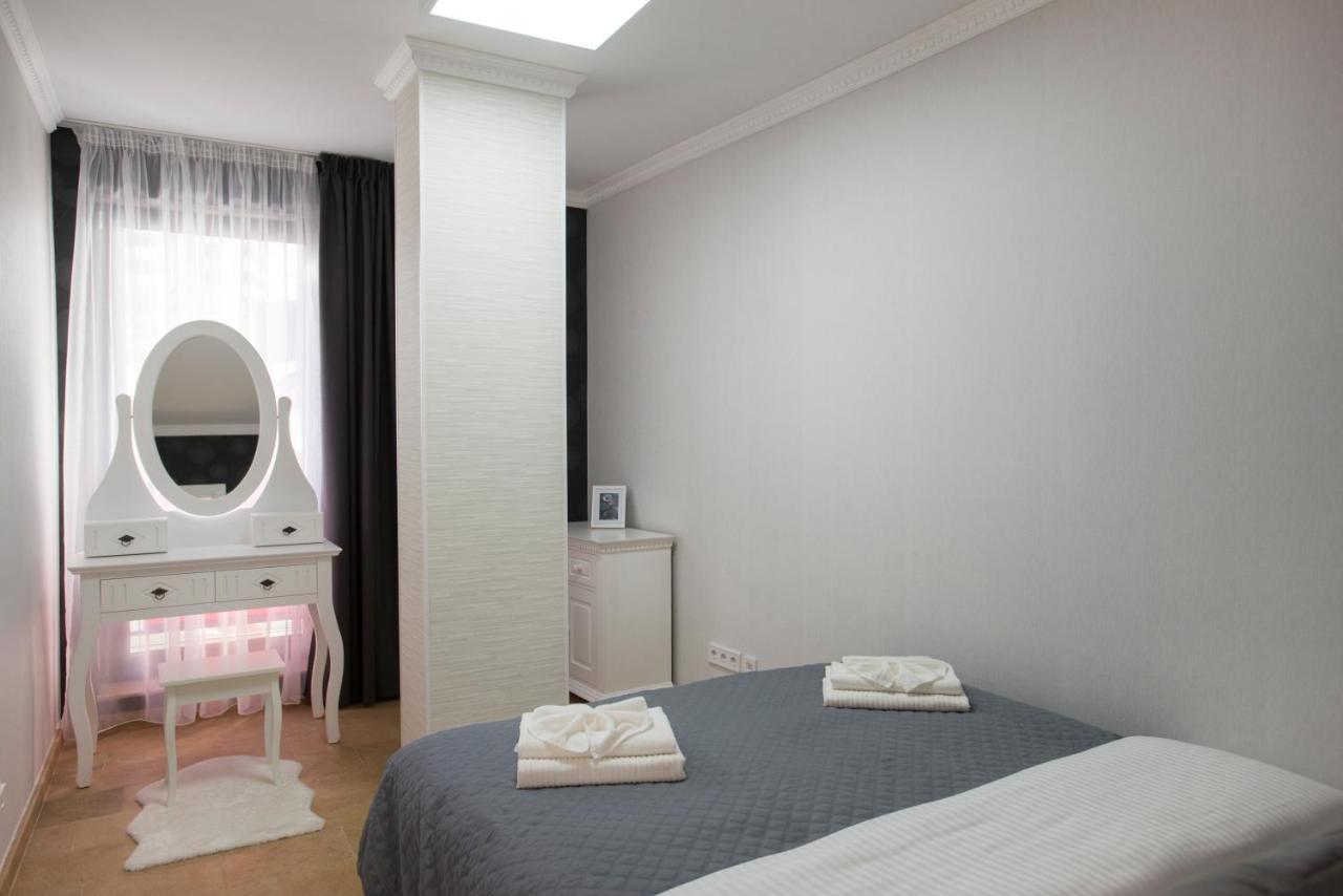 Lira Holiday Apartments Σάτου Μάρε Εξωτερικό φωτογραφία