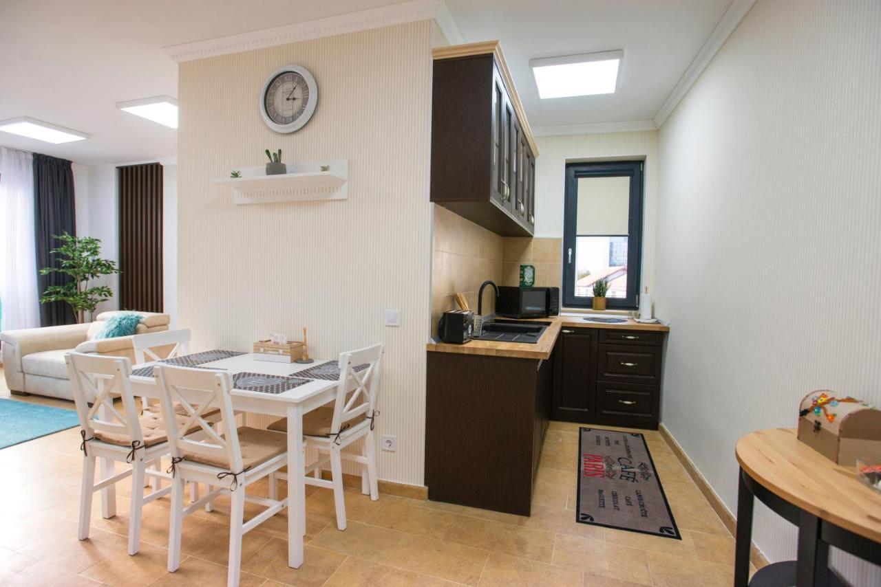Lira Holiday Apartments Σάτου Μάρε Εξωτερικό φωτογραφία