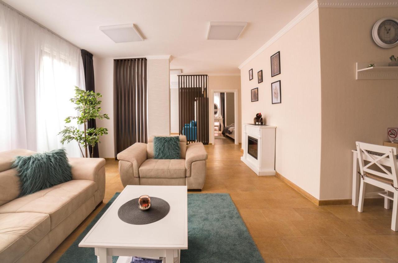 Lira Holiday Apartments Σάτου Μάρε Εξωτερικό φωτογραφία