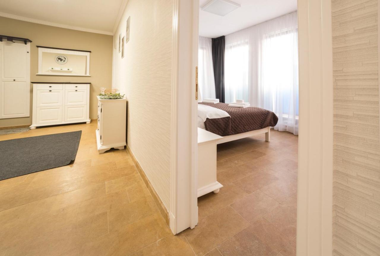Lira Holiday Apartments Σάτου Μάρε Εξωτερικό φωτογραφία