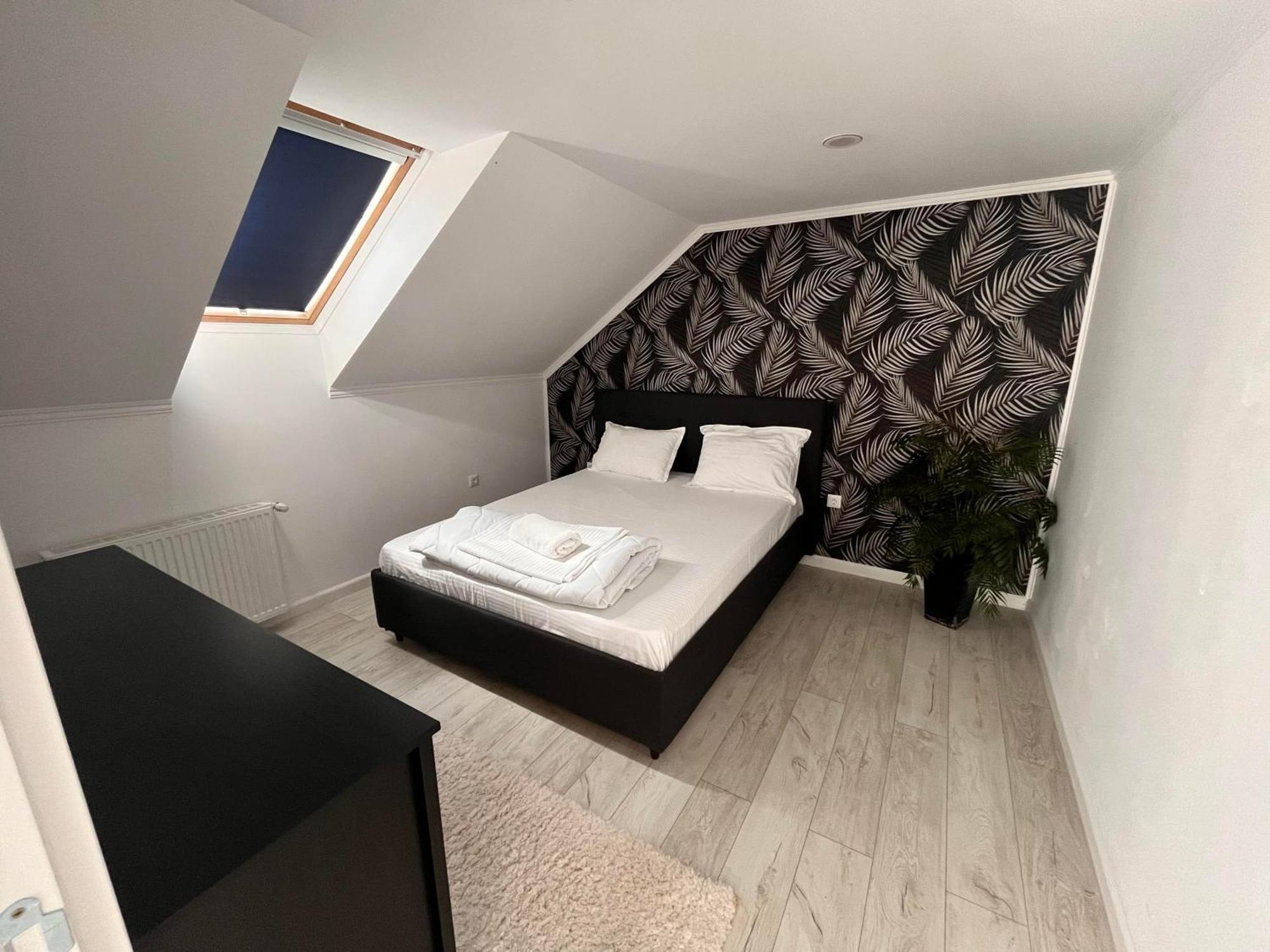 Lira Holiday Apartments Σάτου Μάρε Εξωτερικό φωτογραφία