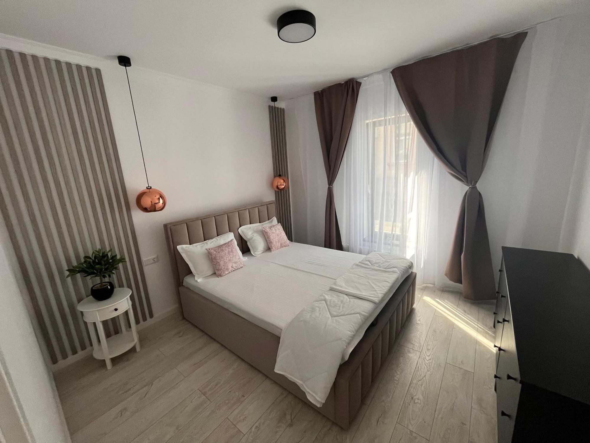 Lira Holiday Apartments Σάτου Μάρε Εξωτερικό φωτογραφία